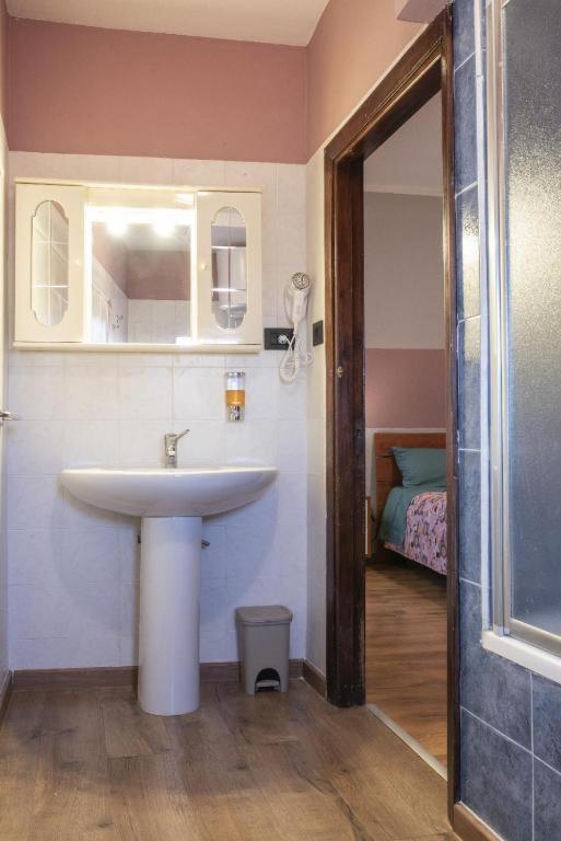 סאסארי Le Mura Antiche Rooms מראה חיצוני תמונה